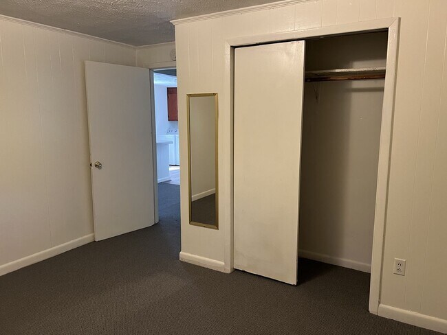 Building Photo - robl1951