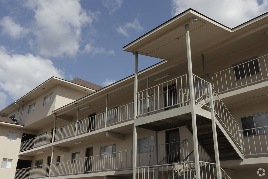 Mirage Villa Apartments - 9895 Florida Blvd Baton Rouge LA 70815 ...