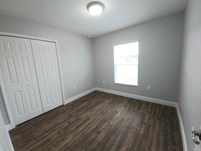 Building Photo - 4750 SW 139th St Rd