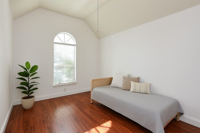 Building Photo - 1110 Cambrian Park Ct