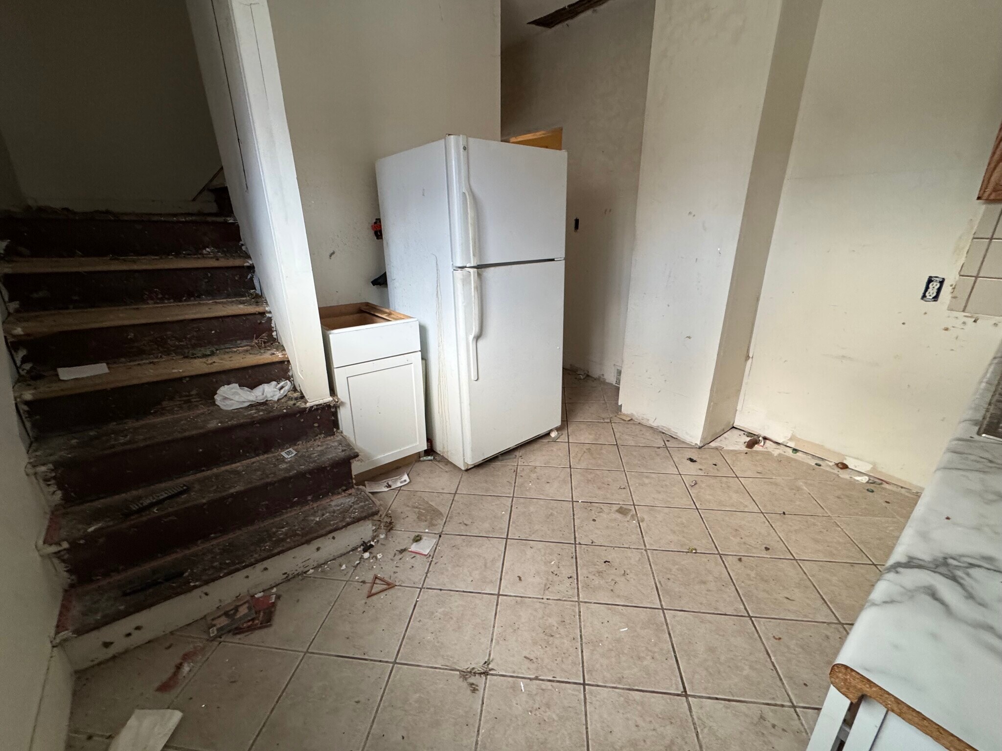 Building Photo - 5236 Lemay St