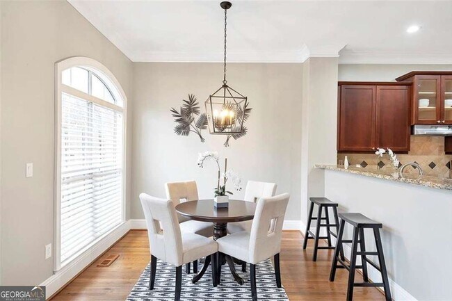 Building Photo - 5408 Glenridge Cove NE