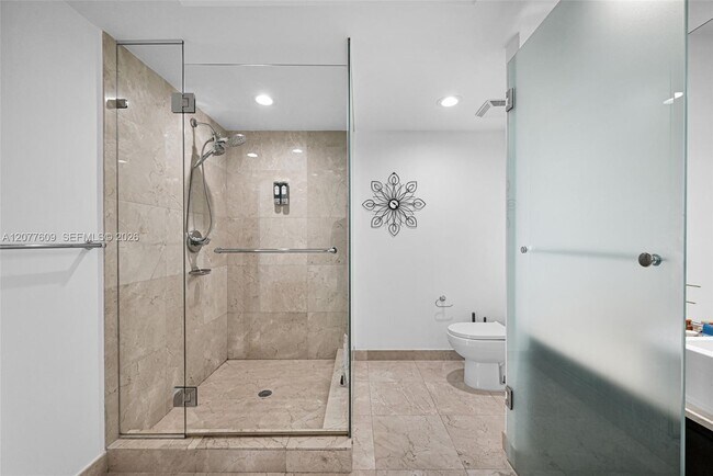 Building Photo - 250 Sunny Isles Blvd