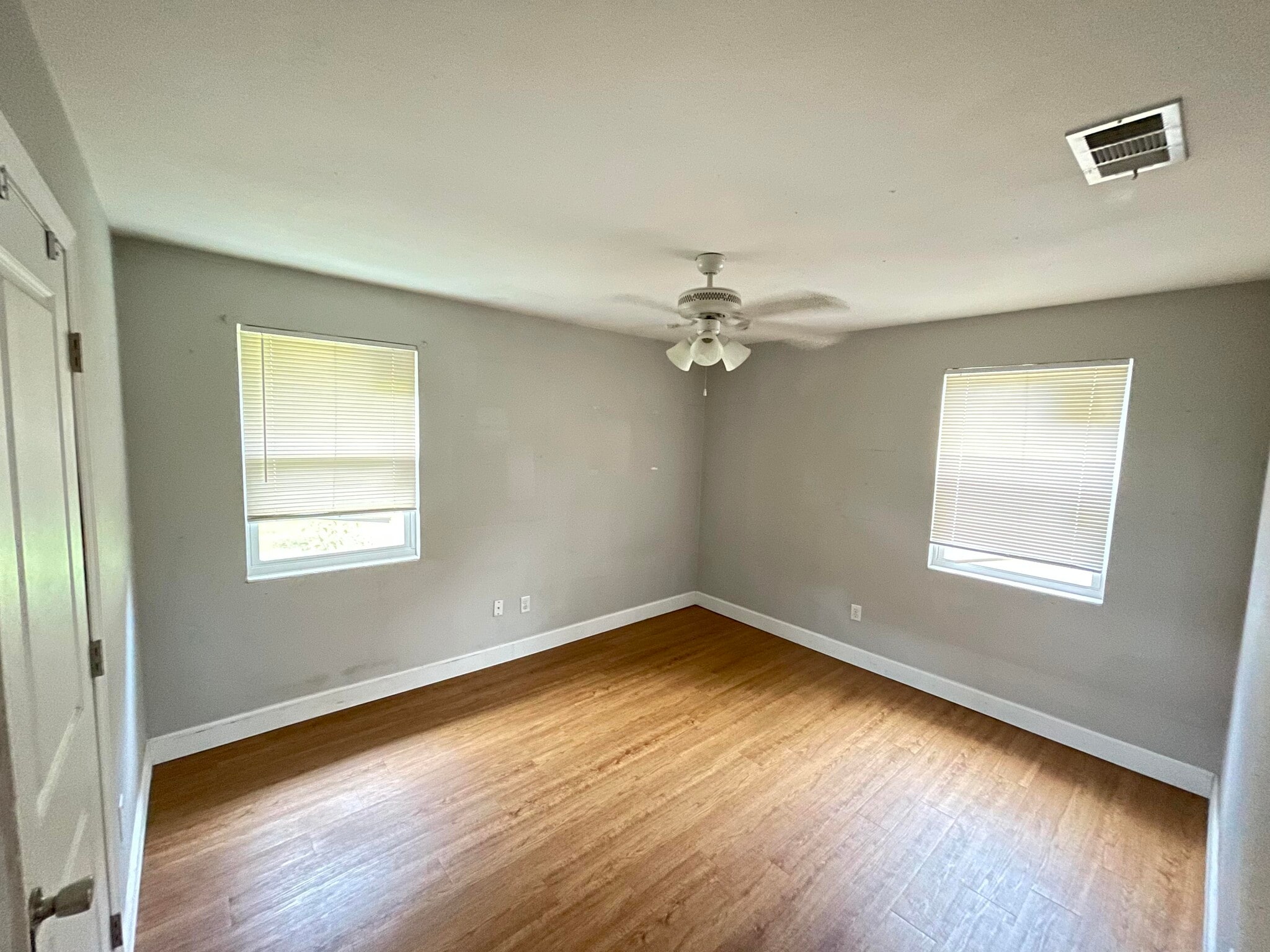 Bedroom2 - 306 Lancaster Dr