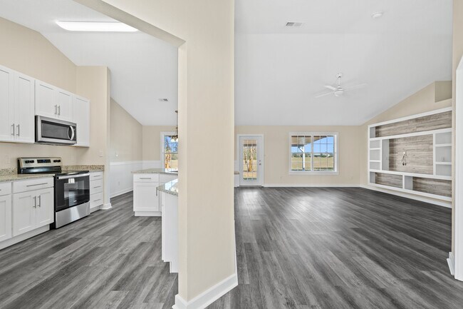 Building Photo - 2520 E Ashford Park Dr
