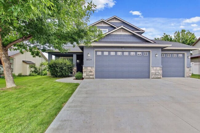 Building Photo - 2933 W Tubac Dr