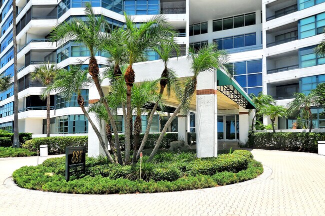 Building Photo - 888 Boulevard of the Arts