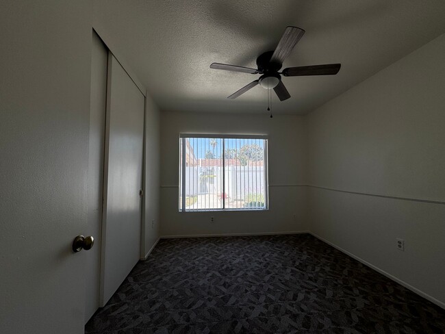 Building Photo - 55+ Single Story Condo in Hemet - HALF OFF...