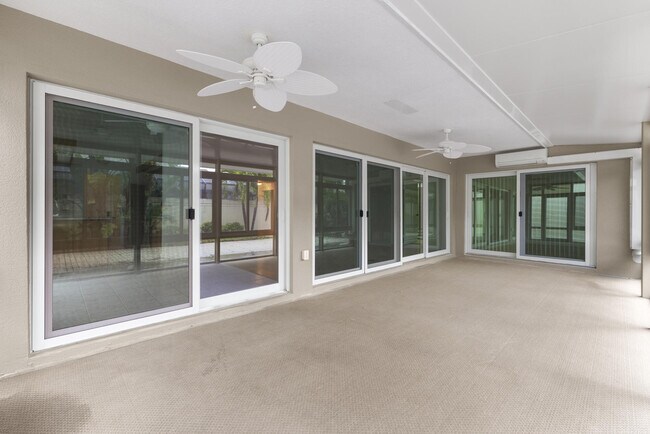 Building Photo - 187 Harbourside Cir