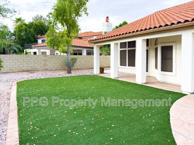 Building Photo - 5517 W Aster Dr