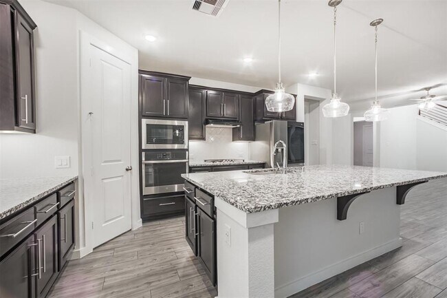 Building Photo - 27028 Hidden Rock Ct