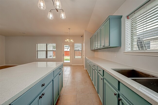 Building Photo - 1922 Bevington Oaks Cir