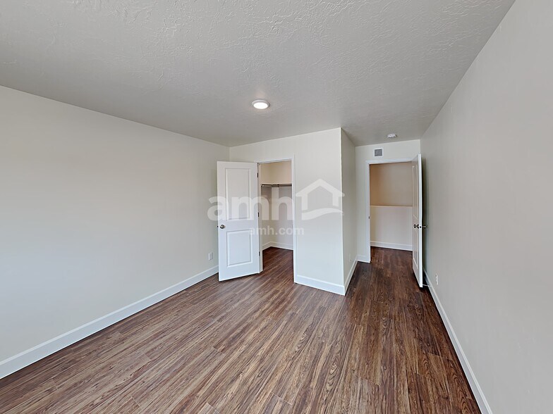 Building Photo - 7357 S Copper Rim Dr