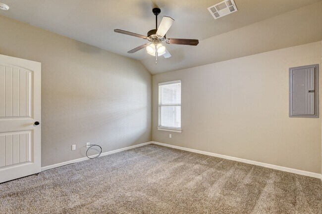 Building Photo - 8800 SW 55th St