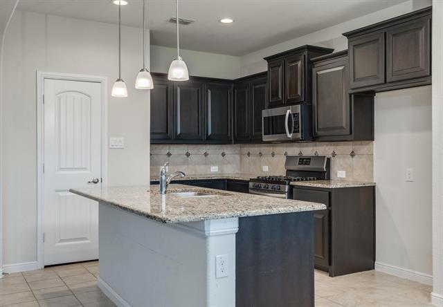 Building Photo - 9921 Wynndel Trl