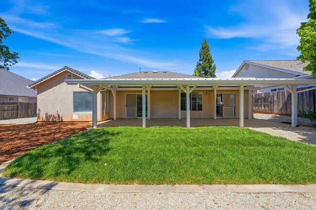 Building Photo - Executive Rental in Gold Hills