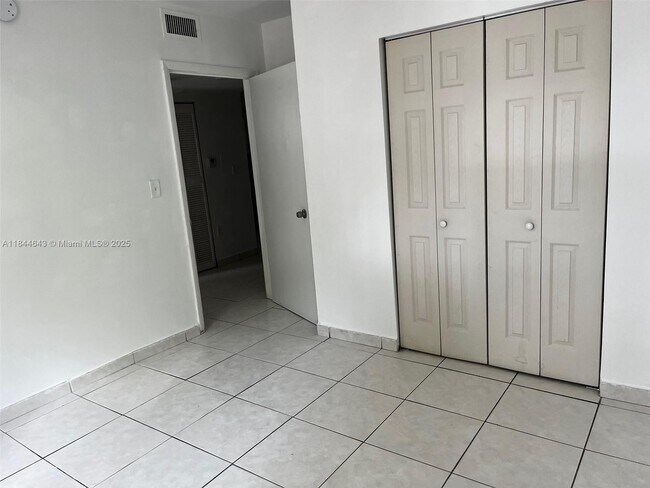 Building Photo - 181 NW 47th Ave
