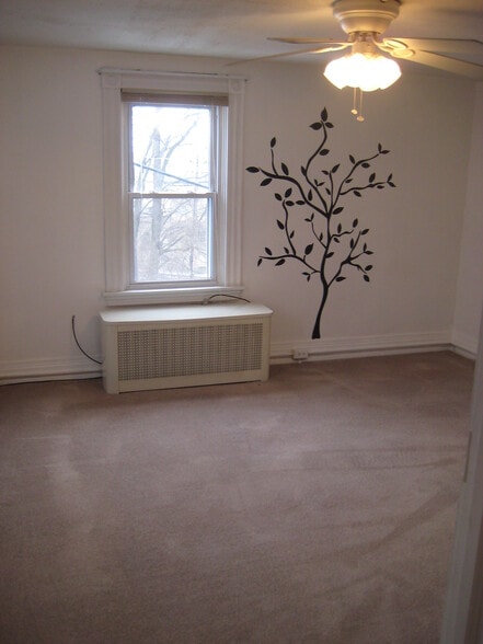 first room - 142 George St
