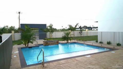 Building Photo - 12 E St