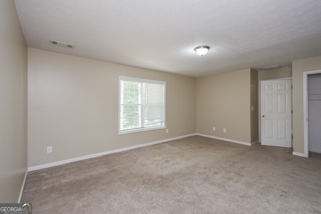 Building Photo - 595 Alcovy Springs Dr SE