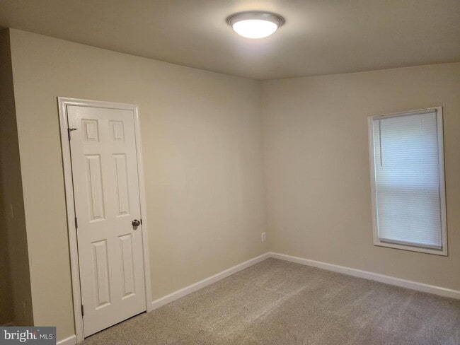 Building Photo - 22848 Our Ladys Ln