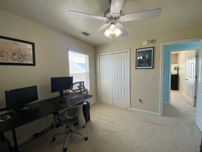 Building Photo - Beautifully Maintained Home in Prime Savannah Location