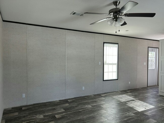 Building Photo - 21338 Lake Bambi Cir