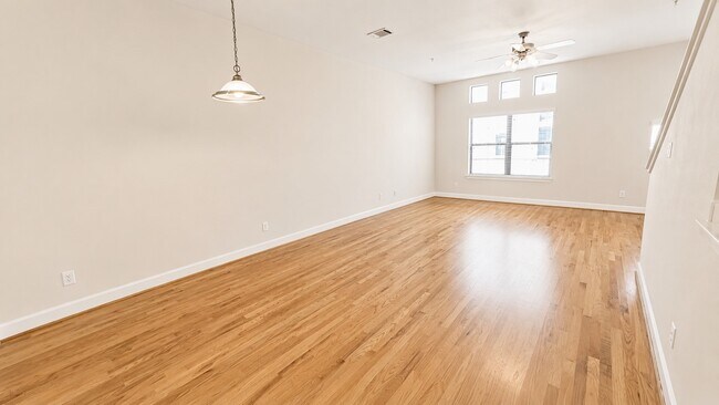 Building Photo - 2710 Hullsmith Dr