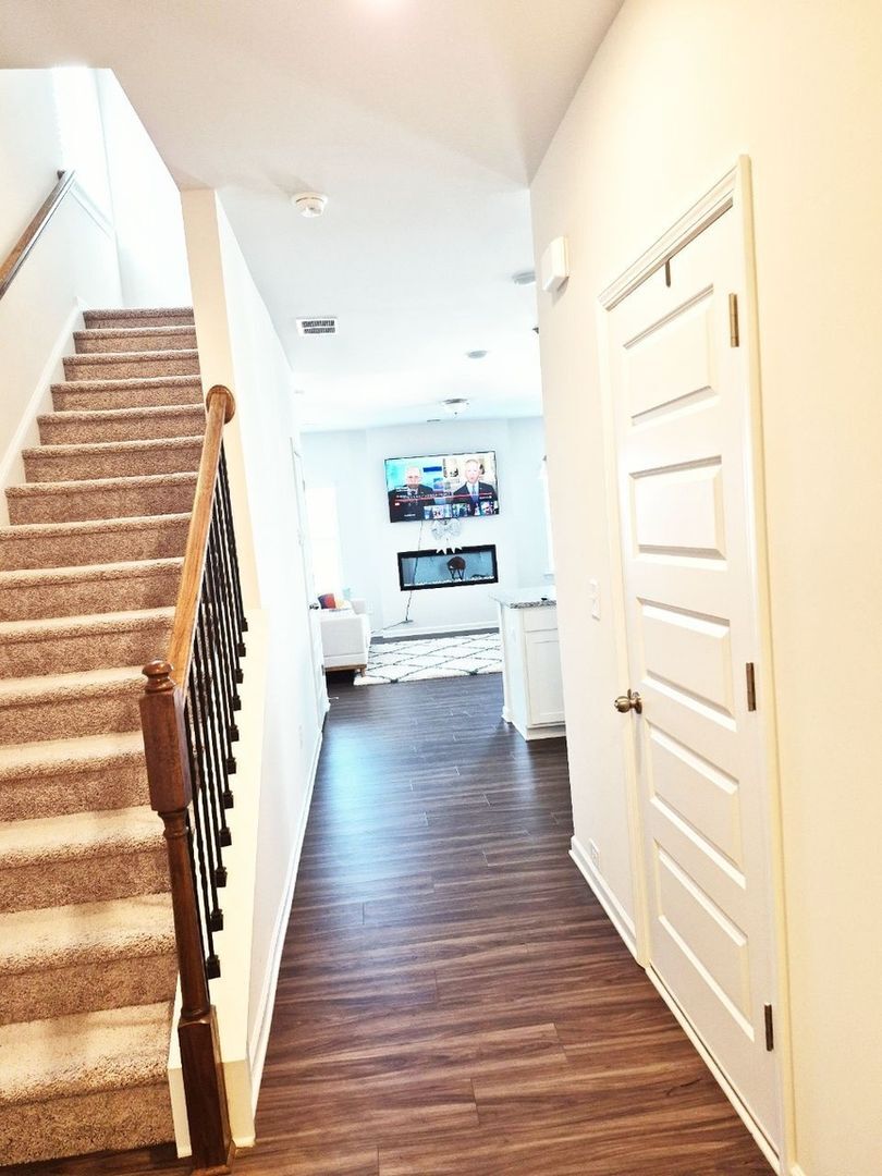 Building Photo - 618 Blaven St