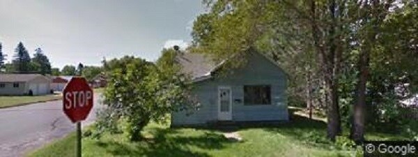 FRONT OF HOME - 1324 M St NE