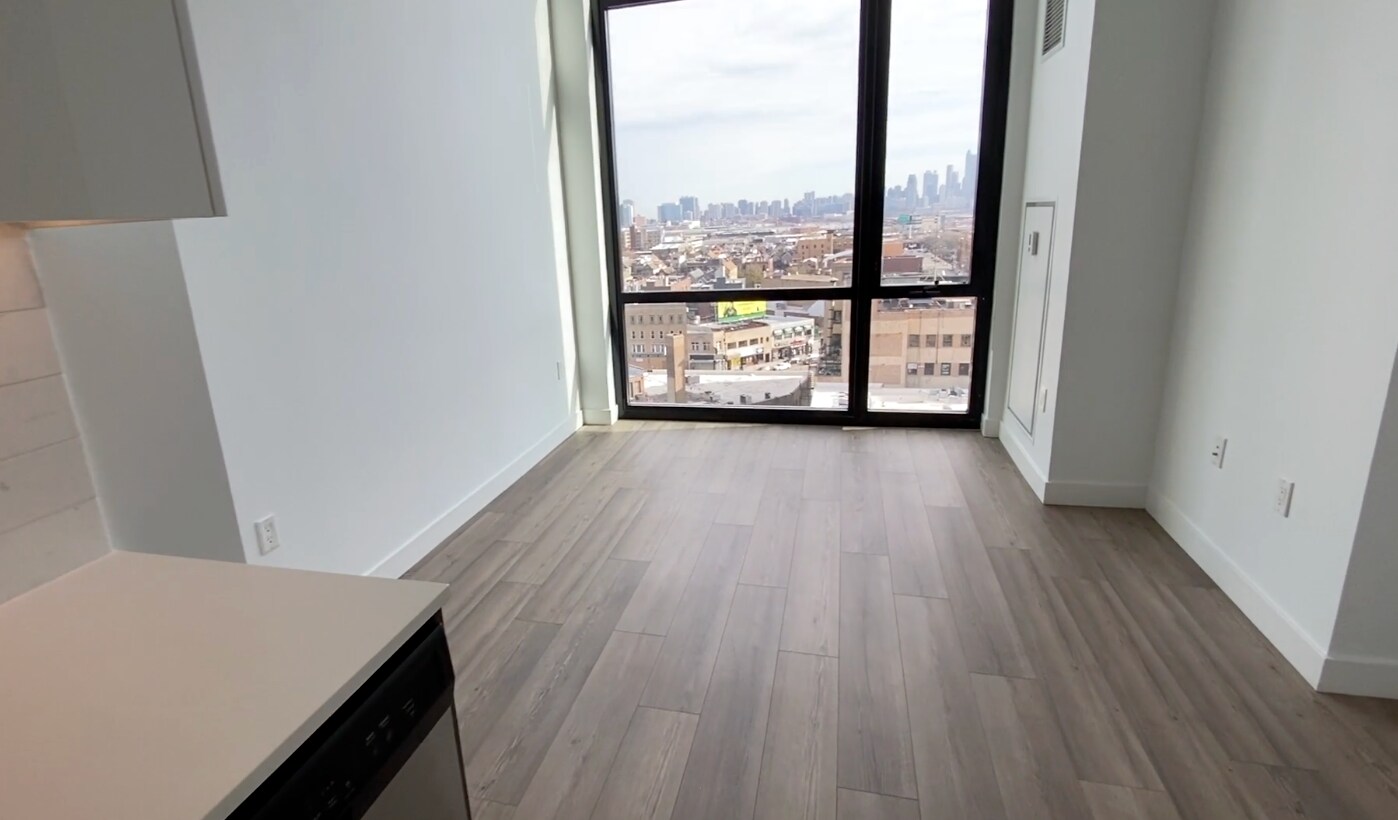 Building Photo - 1243 N Paulina St