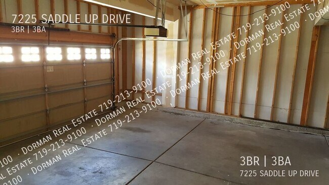 Building Photo - 7225 Saddle Up Dr