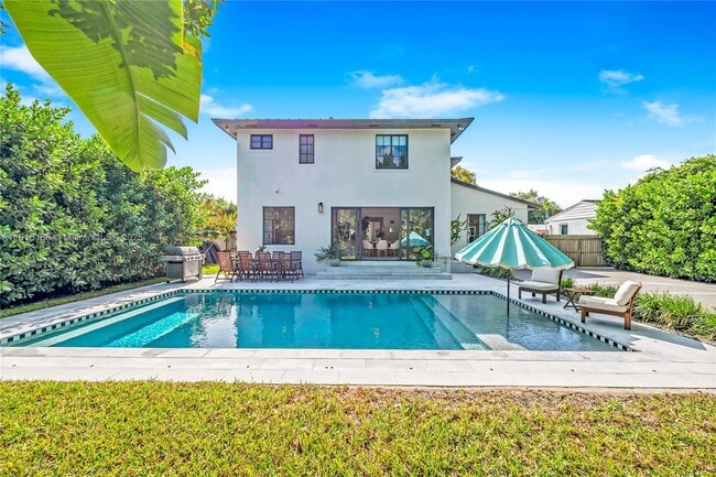 Building Photo - 1951 SW 23rd St