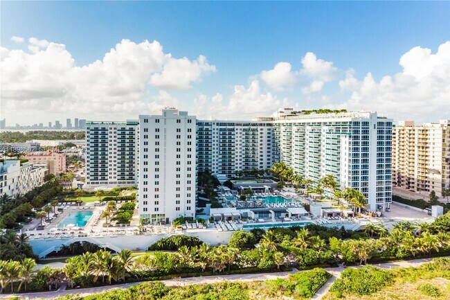 Building Photo - 2301 Collins Ave