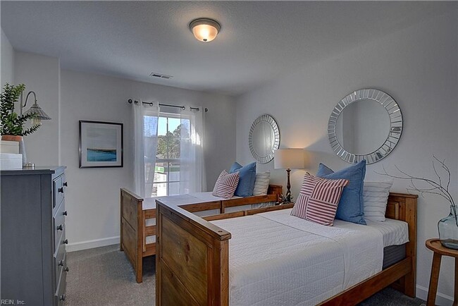 Building Photo - Three Bedroom Available