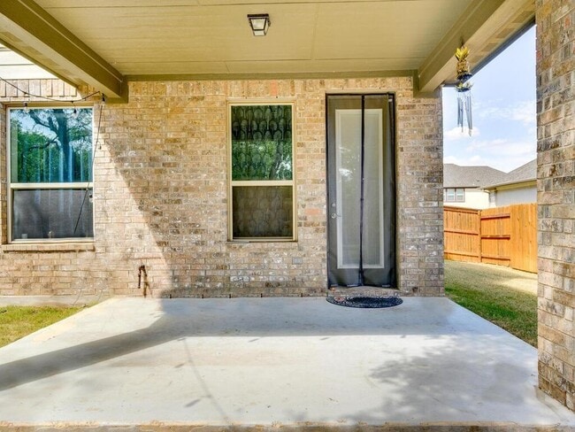 Building Photo - 4504 Tanglewood Estates Dr