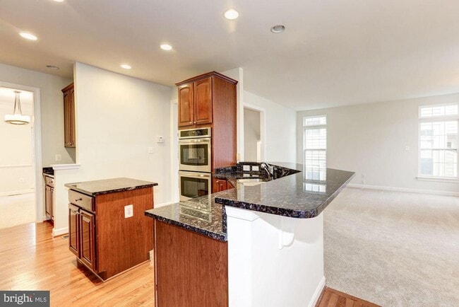Building Photo - 2705 Mae Wade Ave