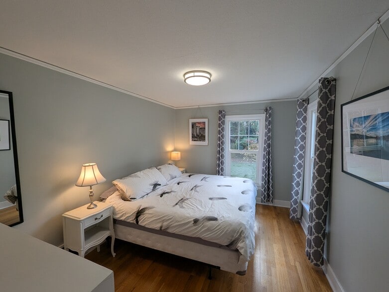 King bed in bedroom #1 - 1544 Southeast Tolman Street