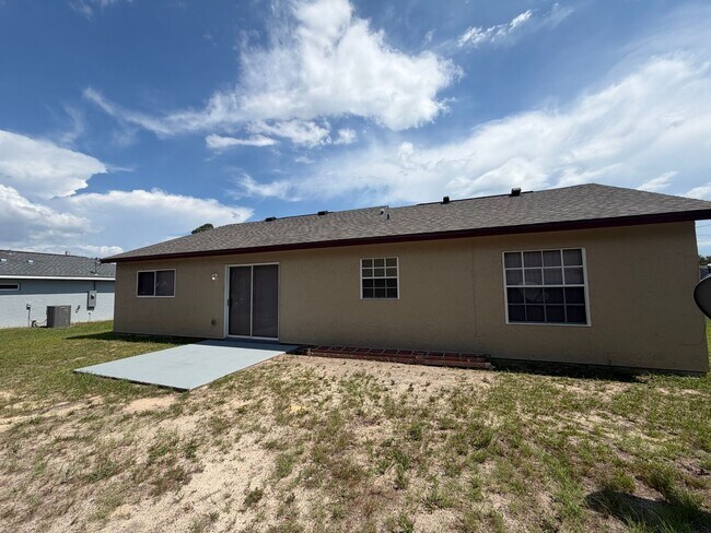 Building Photo - 73 Olive Dr