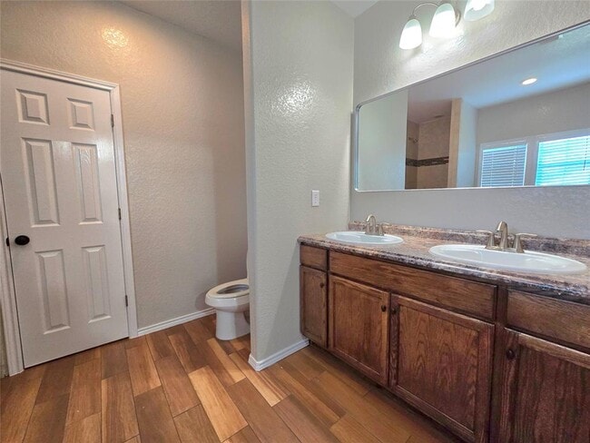 Building Photo - 6 Sunflower Cir