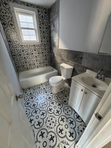 Building Photo - 182 Brookdale Ave