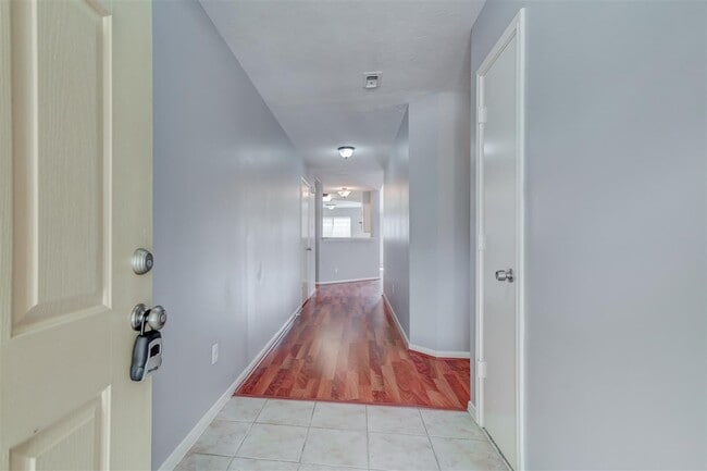 Building Photo - 3614 Lindenfield Dr