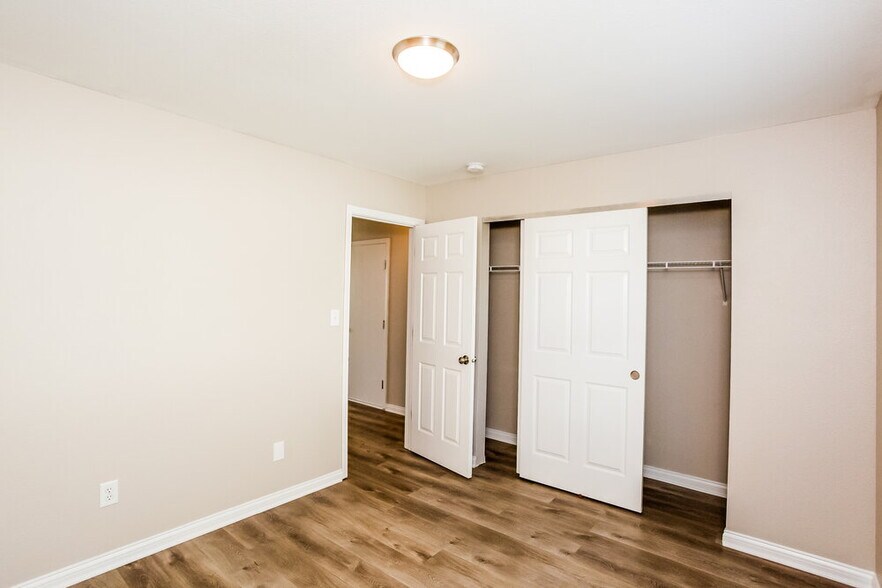 Building Photo - 6408 Matcumbe Way