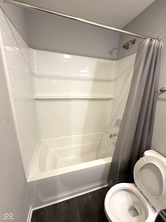 Building Photo - 6388 Yuma Ct