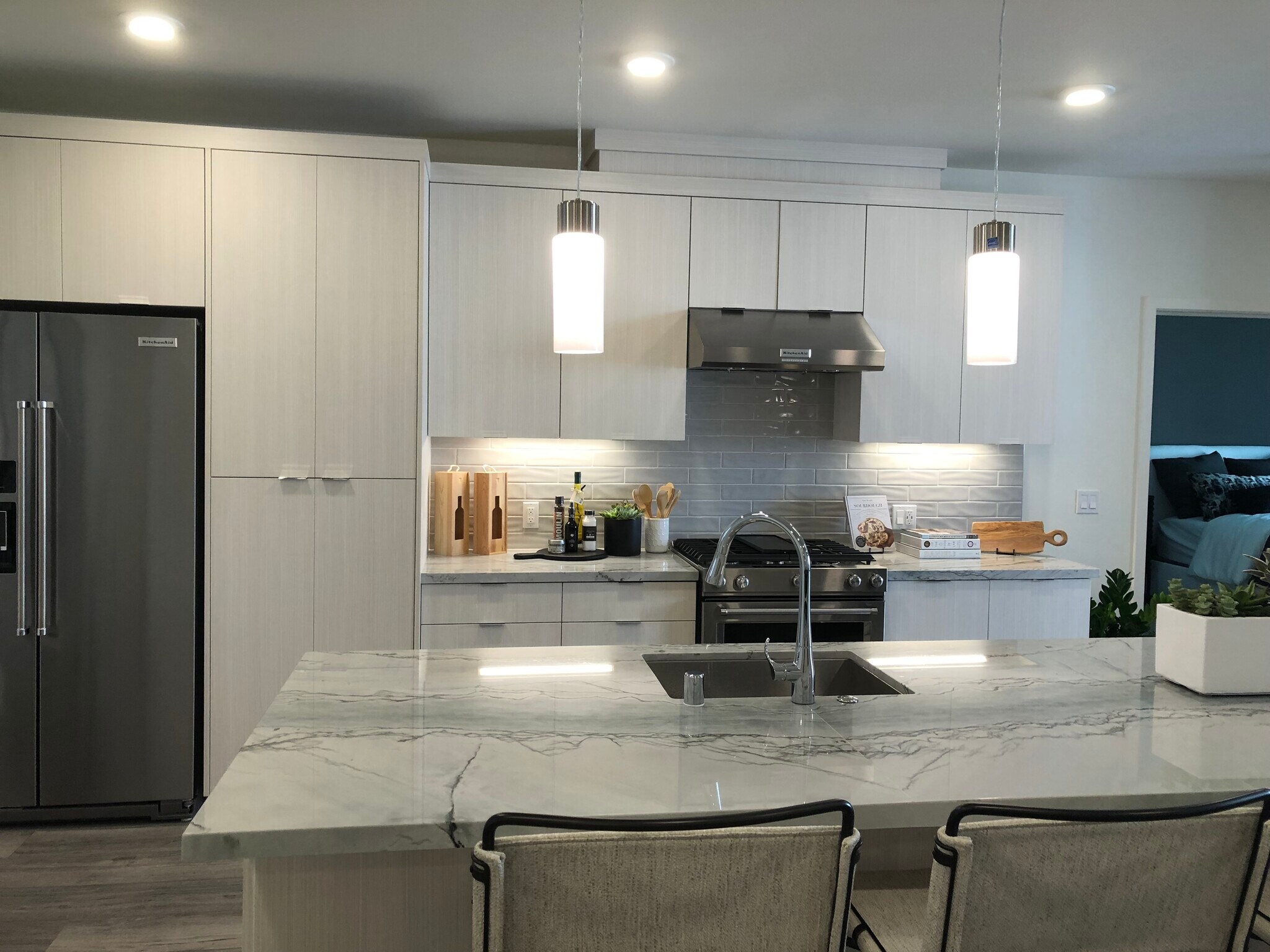 Kitchen when occupied - 3578 Rambla Plz