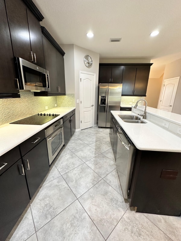 Building Photo - 4941 Maple Park St