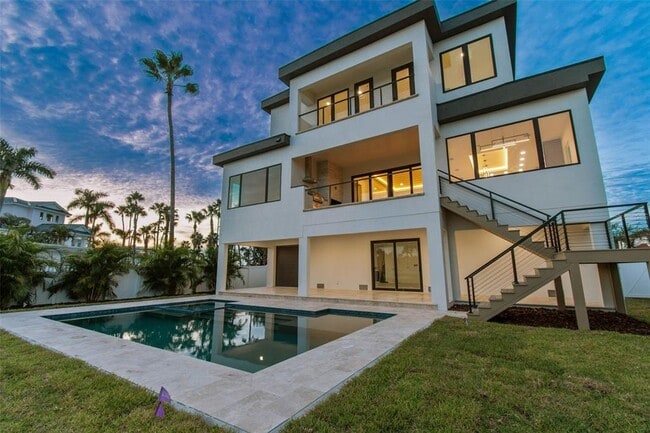 Building Photo - 3 Treasure Ln