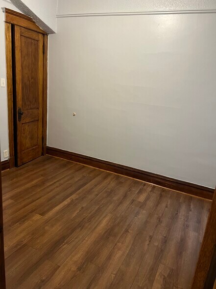 Building Photo - 6833 S Ada St