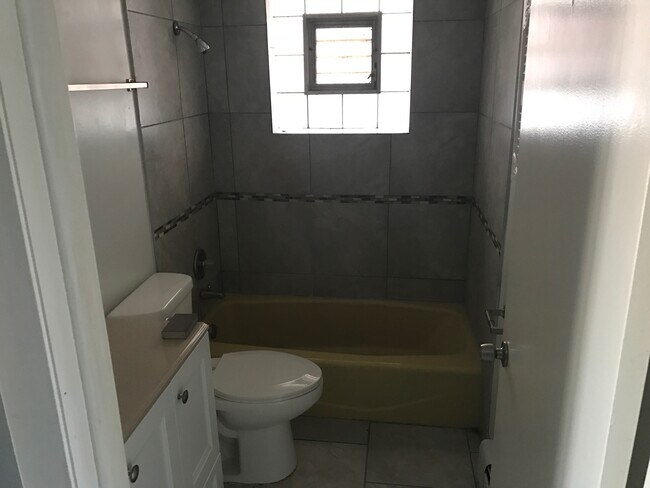 Building Photo - 80 Luella Ave