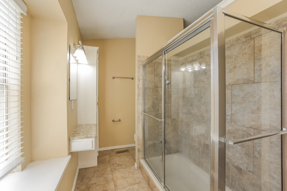 Building Photo - 616 Stoneridge Dr